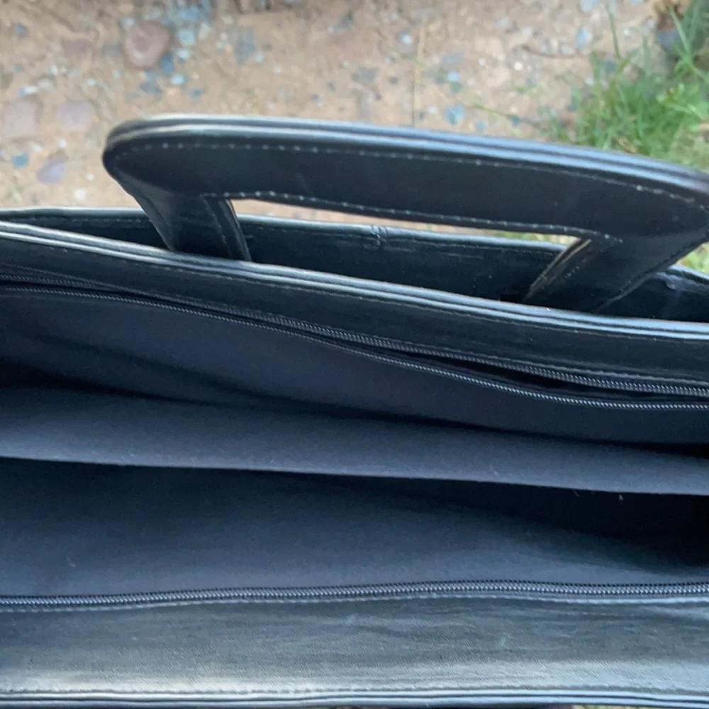 Satchi leather briefcase
